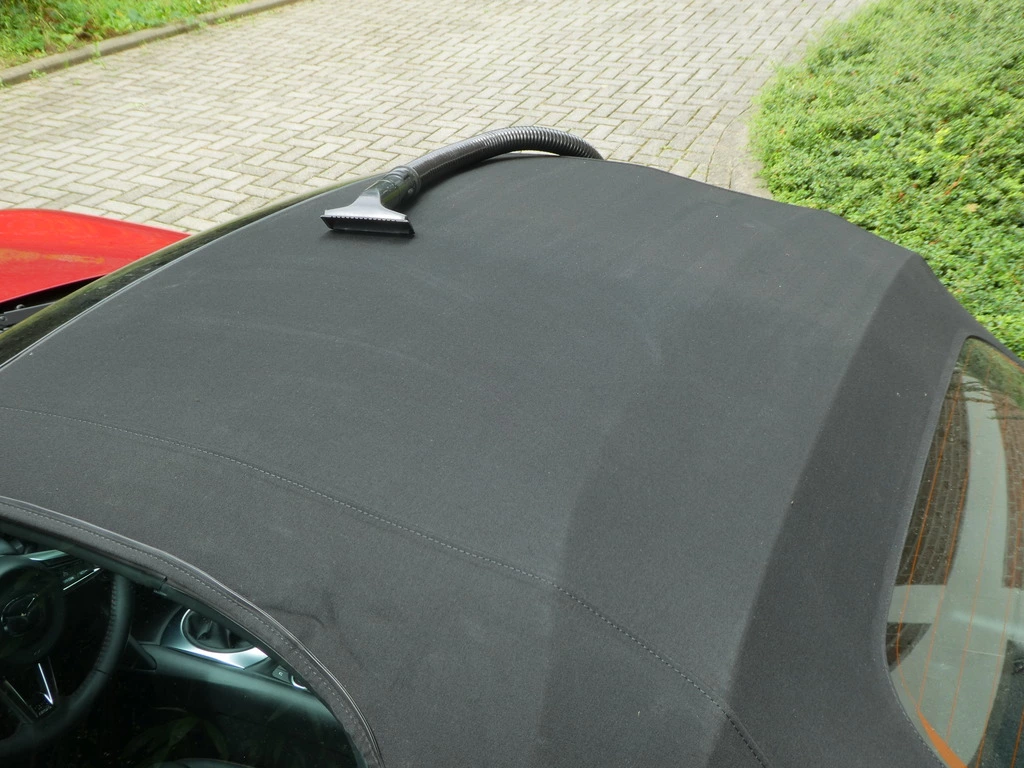 160730%20Mazda%20MX5%20ND%2019%20Dak%20stofzuigen_zpsmhhejohg.webp 160730%20Mazda%20MX5%20ND%2019%20Dak%20stofzuigen_zpsmhhejohg.webp