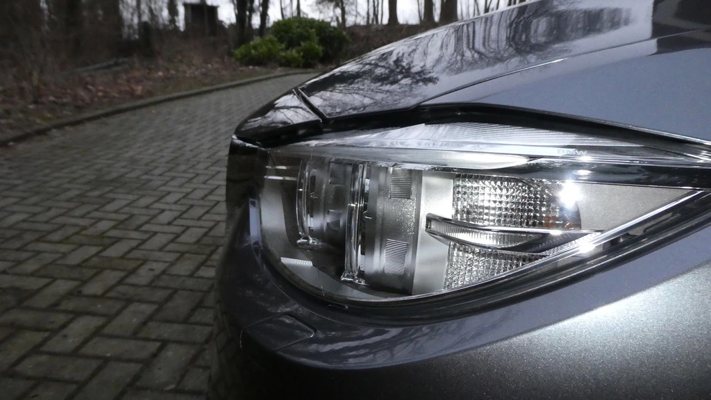 170219%20BMW%20420D%2045%20detail%20lamp_zpsxak4c9d3.webp