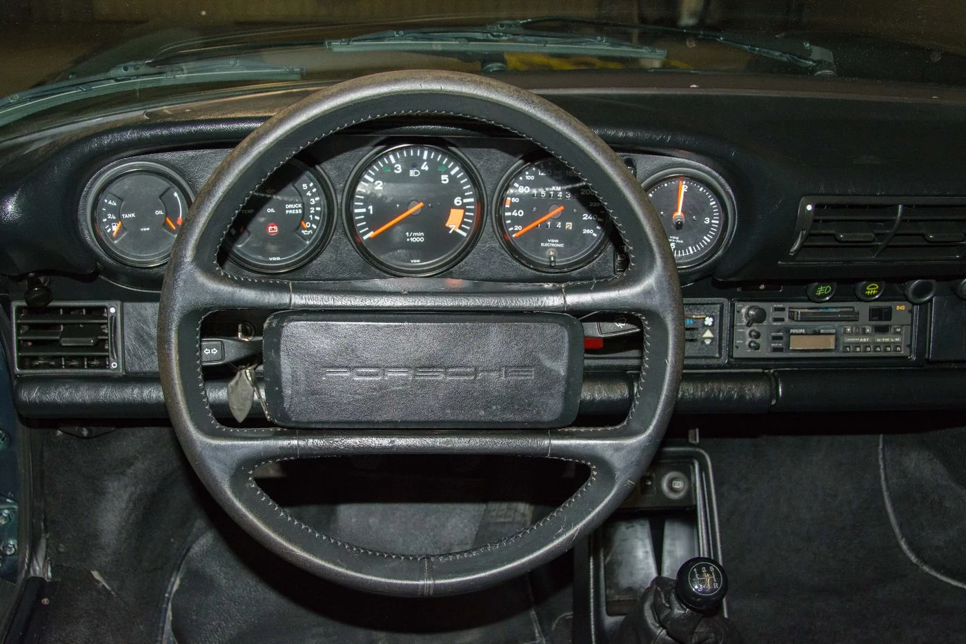 180401 Porsche 30 dashboard.webp