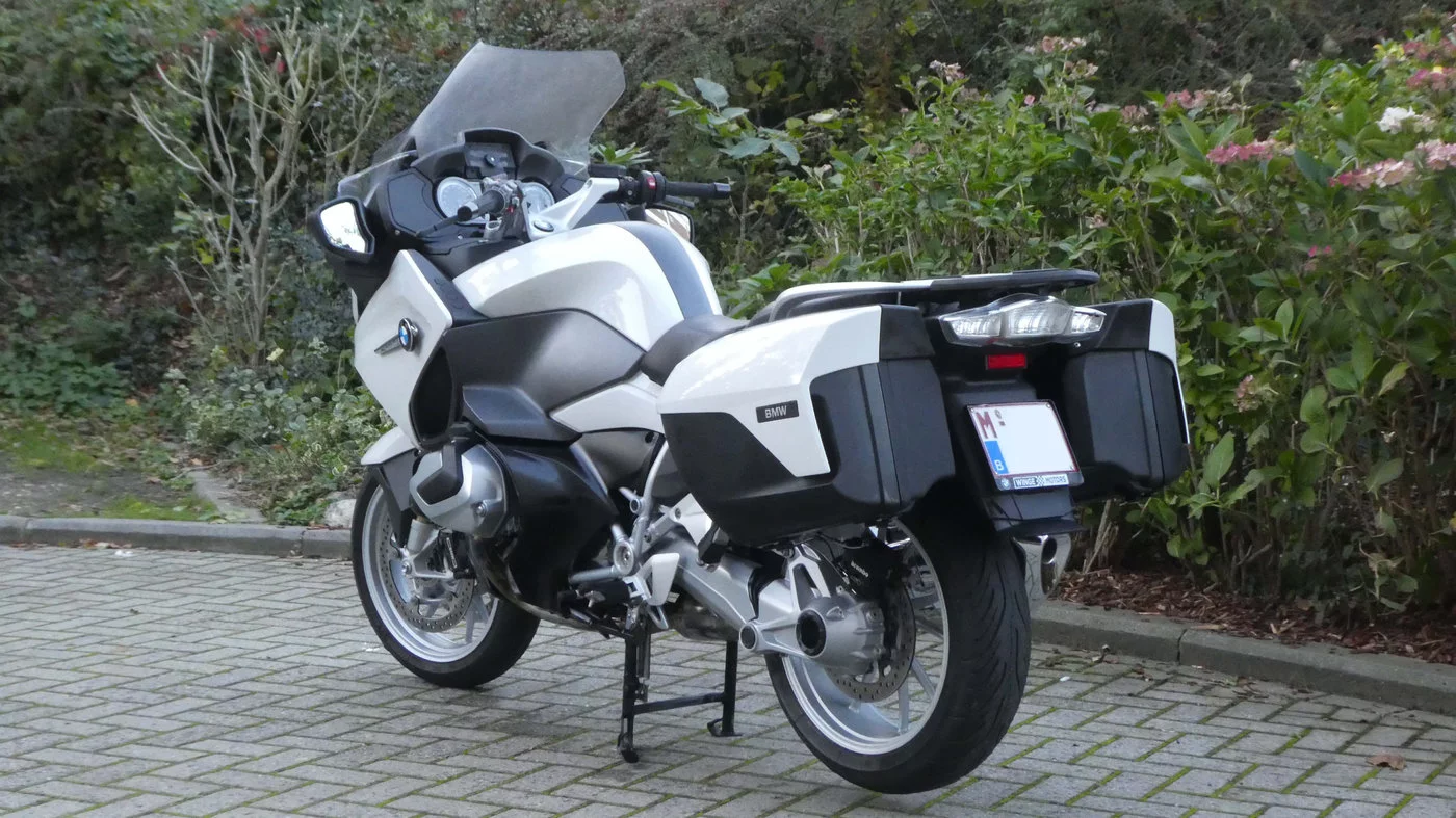 191110 BMW R1250RT 47 Achteraanzicht.webp