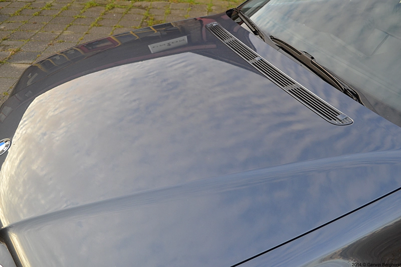 1995_BMW_740i_16.webp