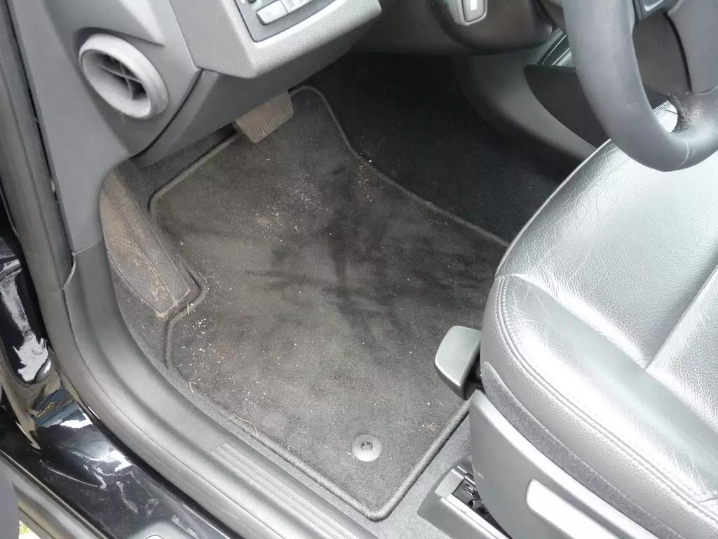 2010-04-16VolvoS40004.webp