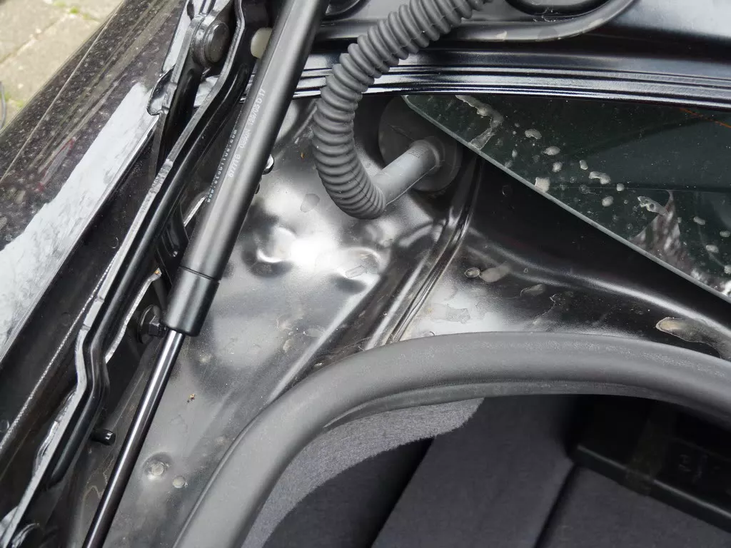 2010-04-16VolvoS40007.webp