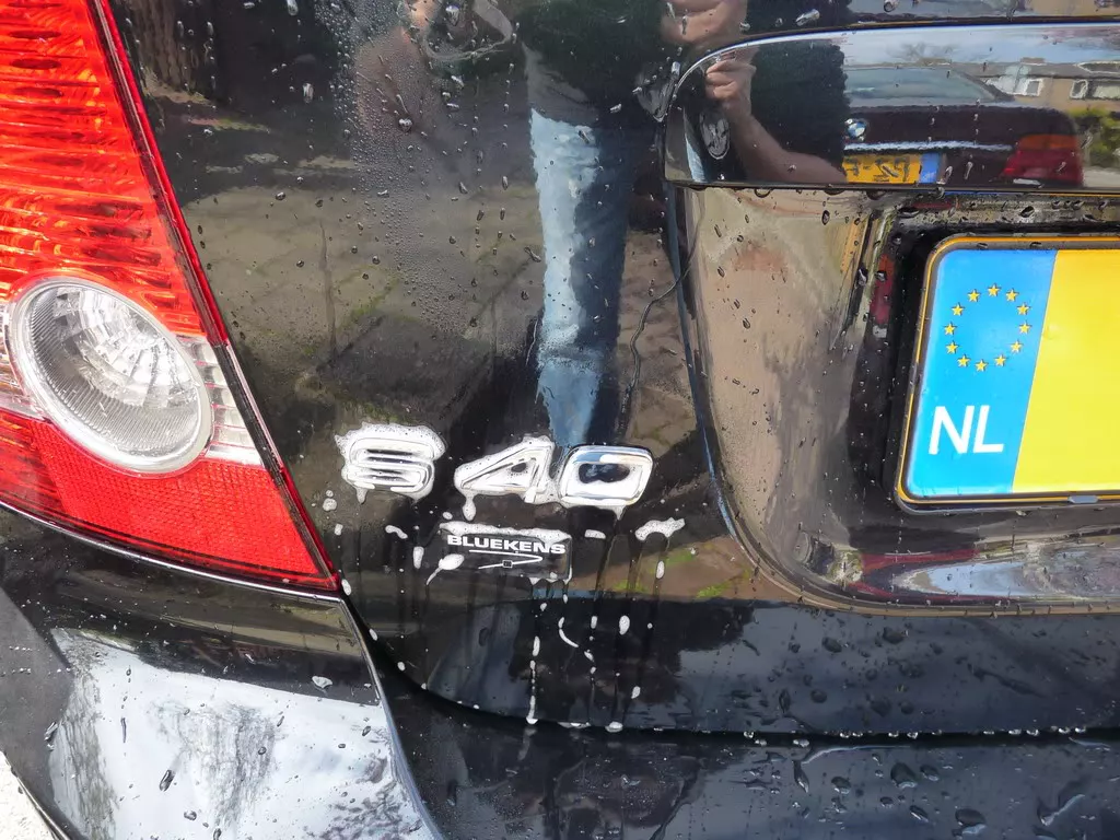 2010-04-16VolvoS40012.webp