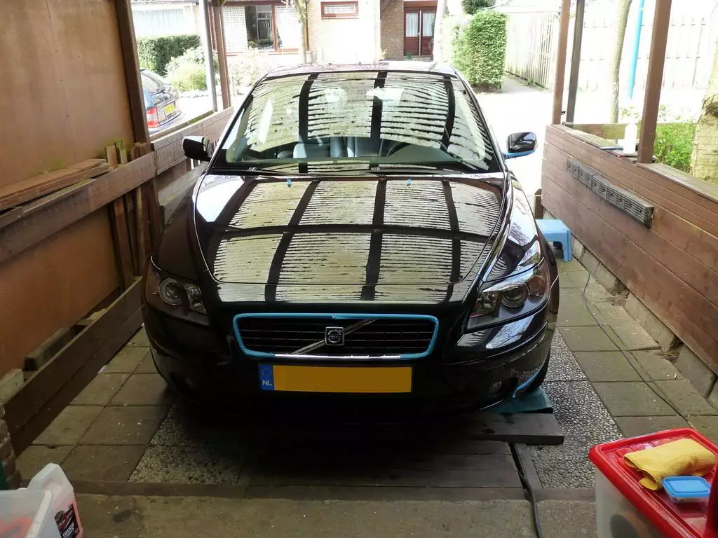 2010-04-16VolvoS40034.webp