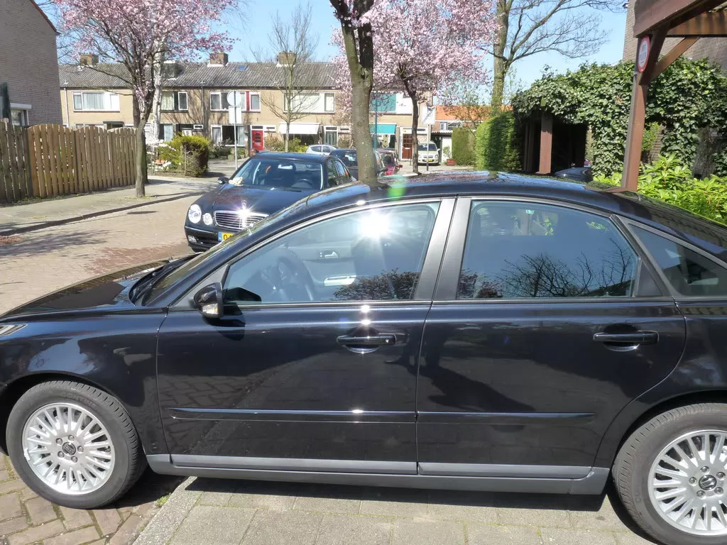 2010-04-16VolvoS40065.webp