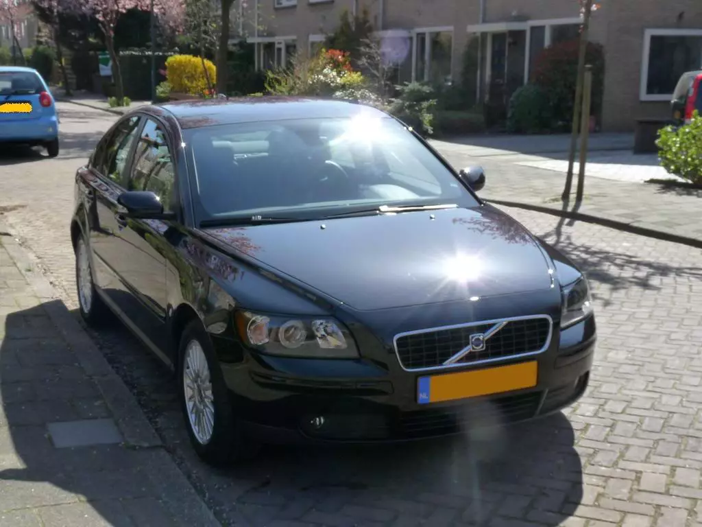 2010-04-16VolvoS40072.webp