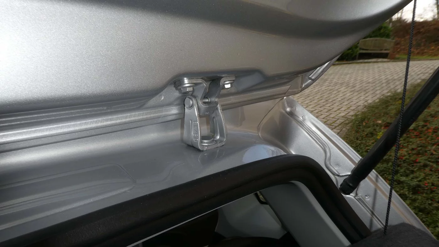 201123 VW Polo 46 scharnier proper.webp 201123 VW Polo 46 scharnier proper.webp