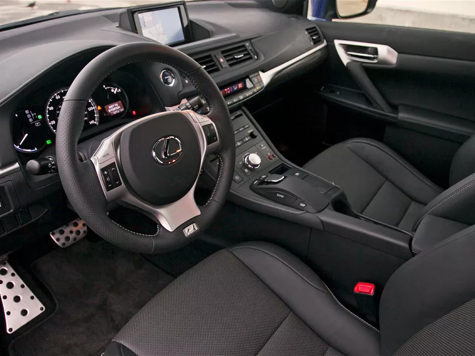 2012-lexus-ct-200h-interior-2jpg.webp