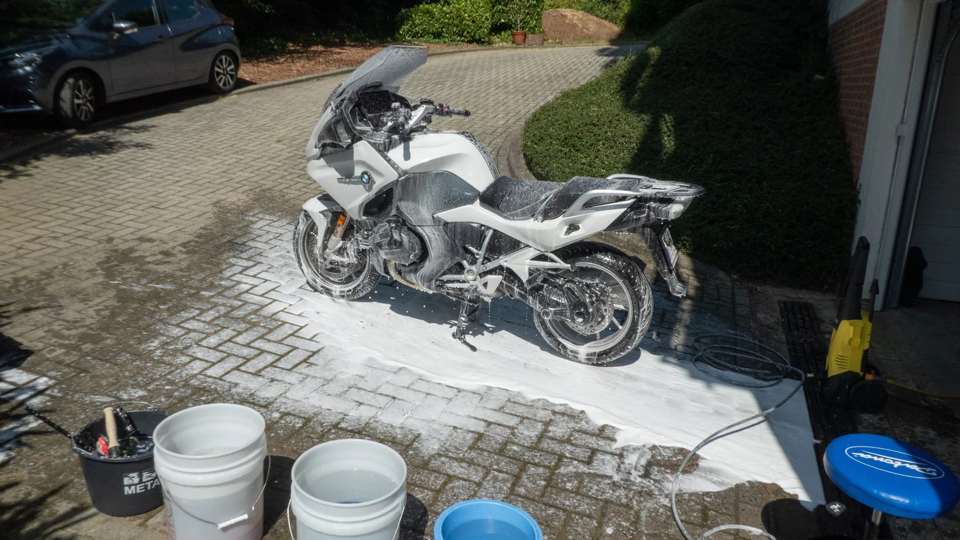 210719 BMW R1250RT II 20 Foam.webp