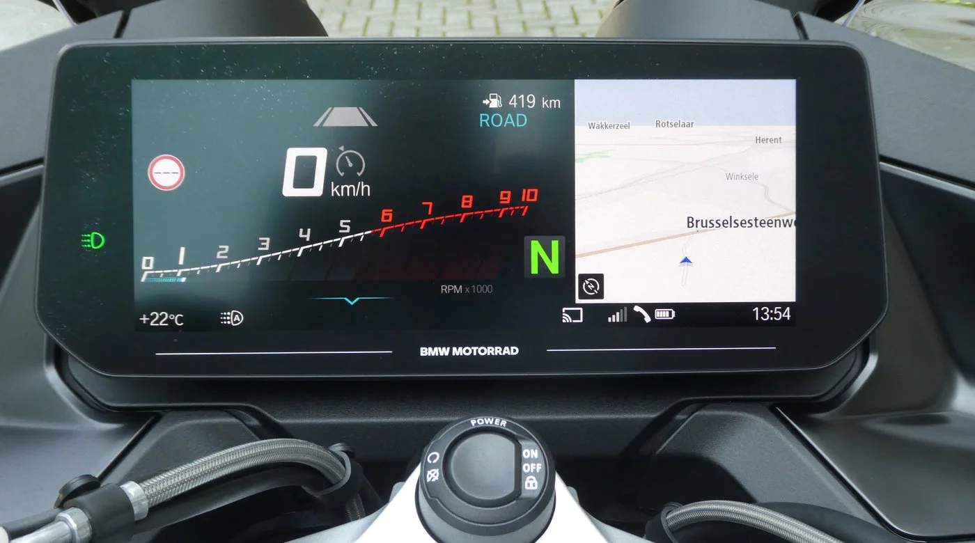 210719 BMW R1250RT II 46 Dashboard.webp