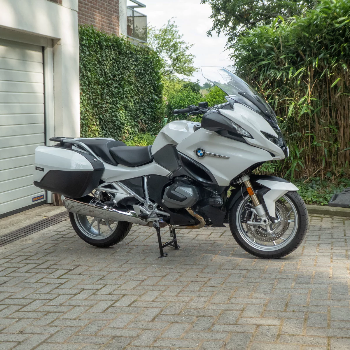 210719 BMW R1250RT II 62 Show Off.webp