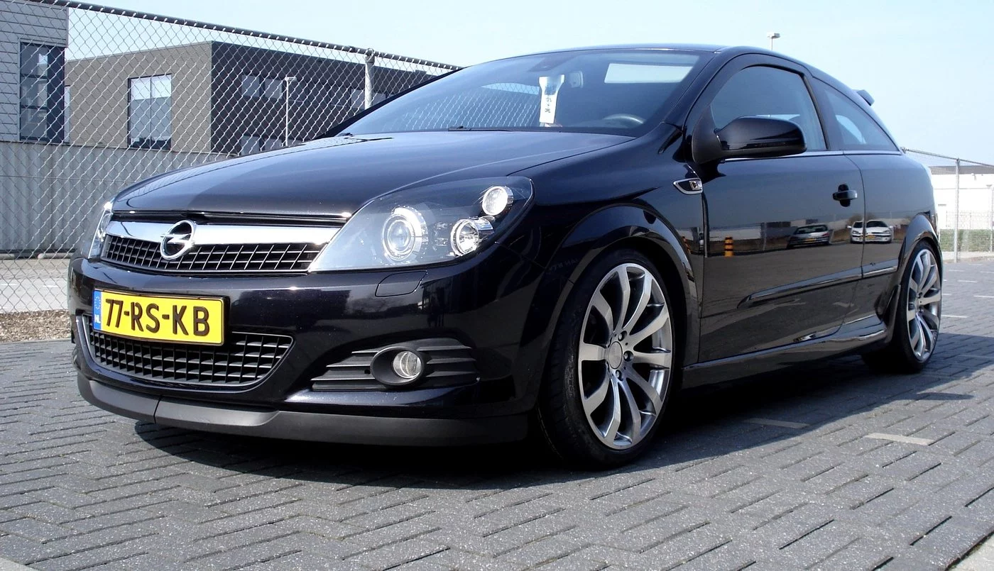 astra tomason 1.webp