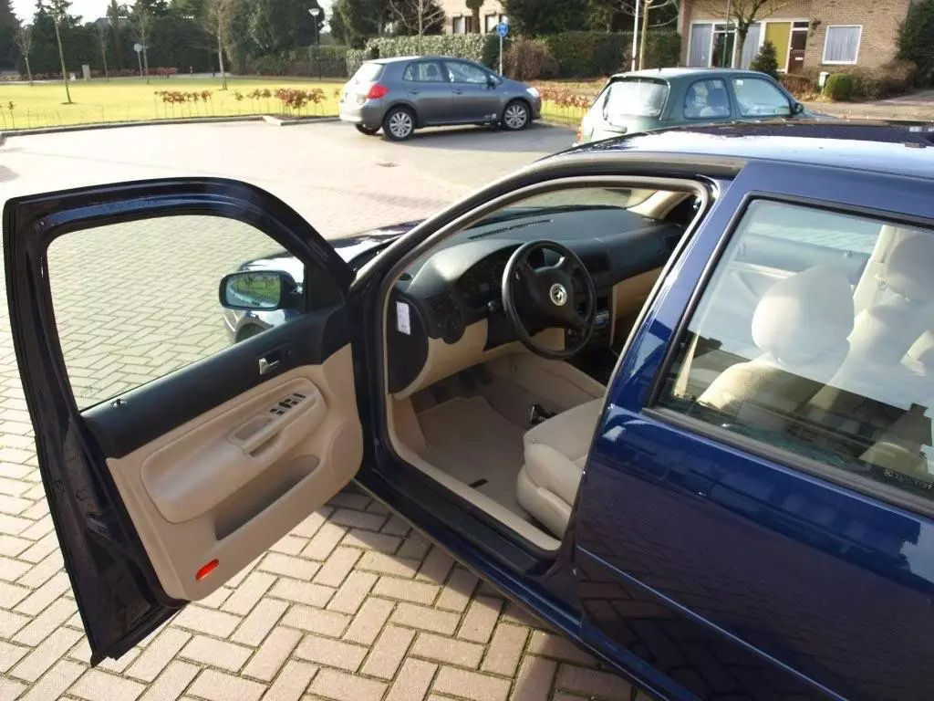 Auto_012.webp