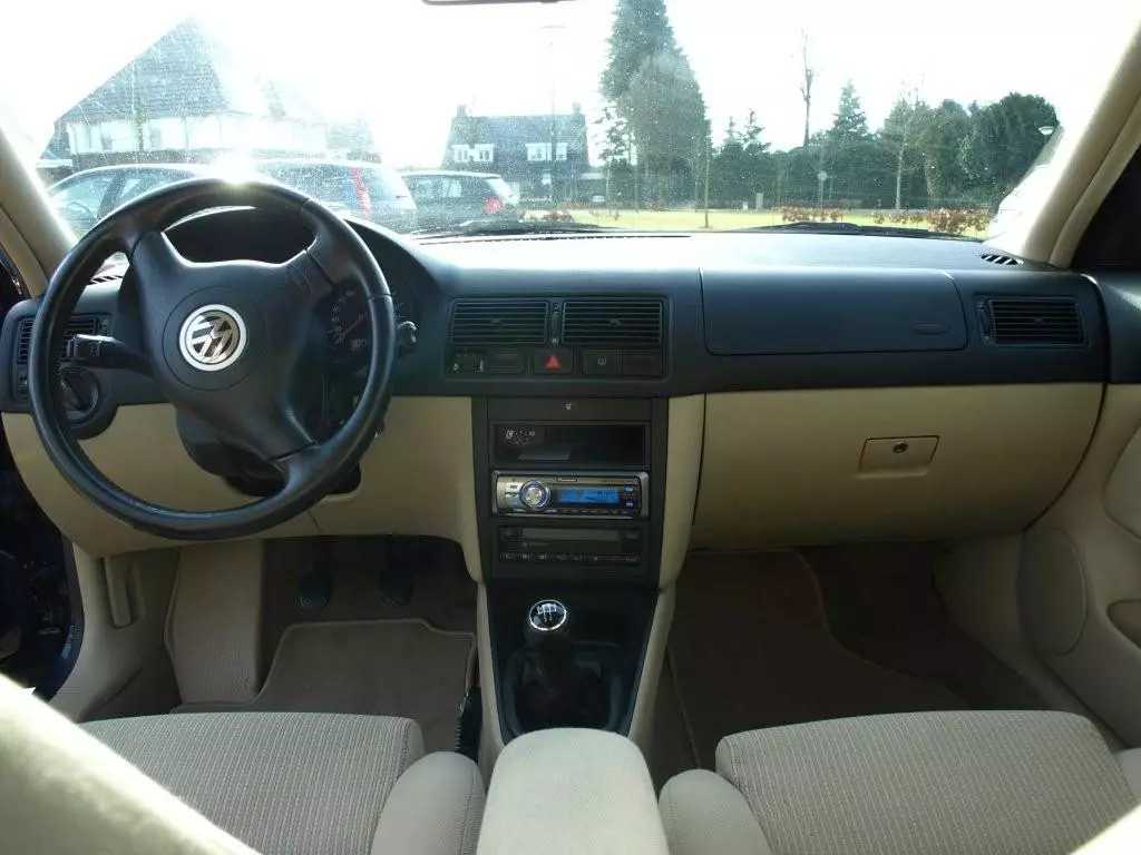 Auto_013-1.webp