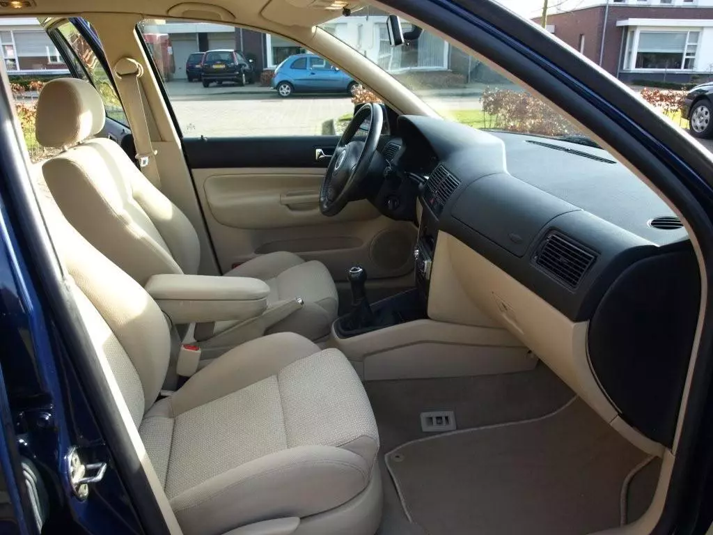 Auto_017.webp