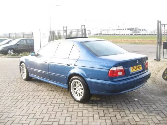 bmw1.webp