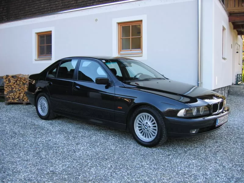 BMWE39035.webp