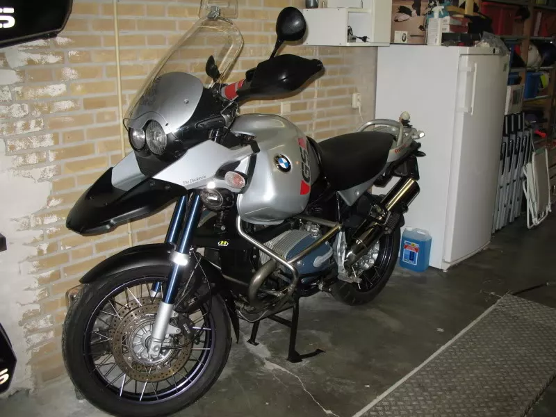BMWGSADetail017.webp