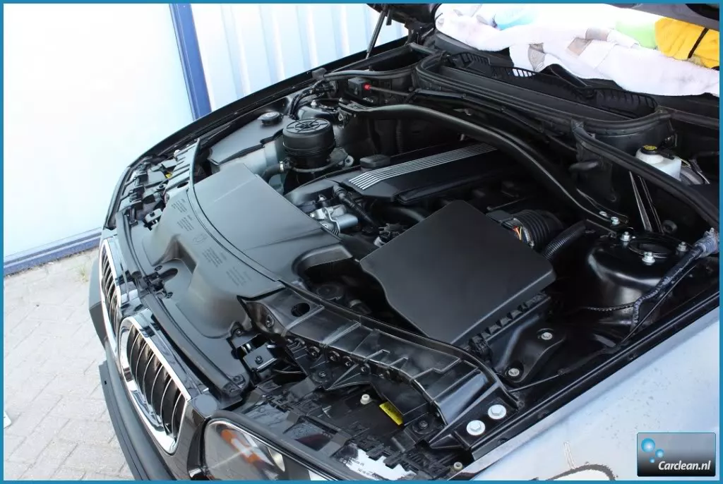 bmwx326C.webp
