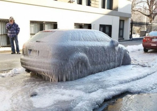 frozen-car.webp