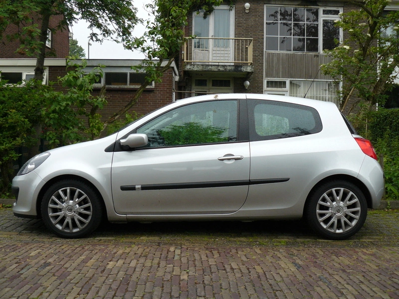 mijnrenaultclioiii3gn6.webp