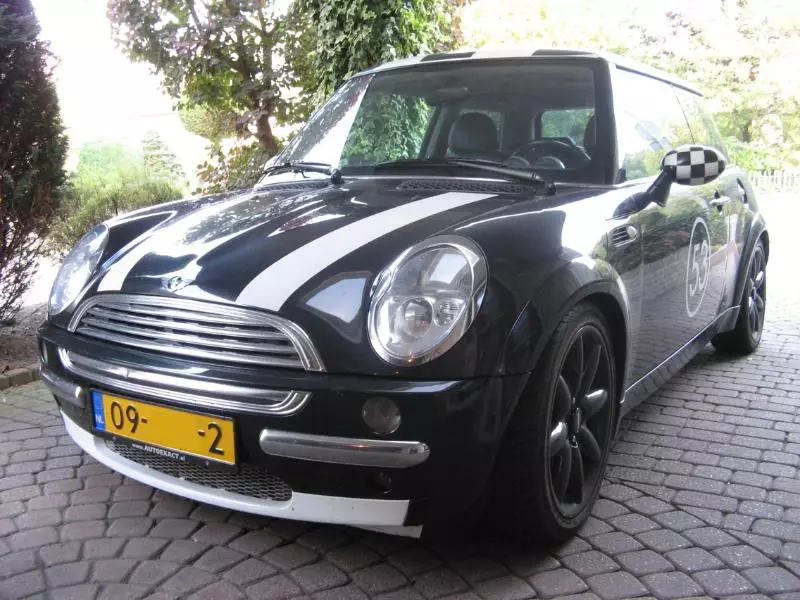 MiniCooper030.webp