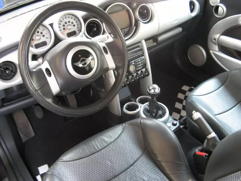 MiniCooper076.webp