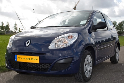 Renault_Twingo_II_Authentique-14_small.webp
