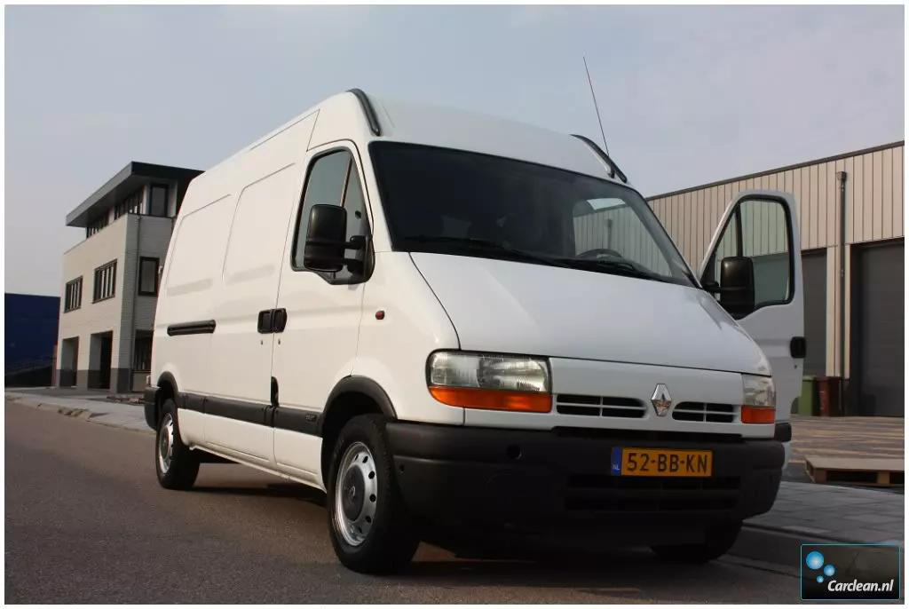 renaultmaster44.webp