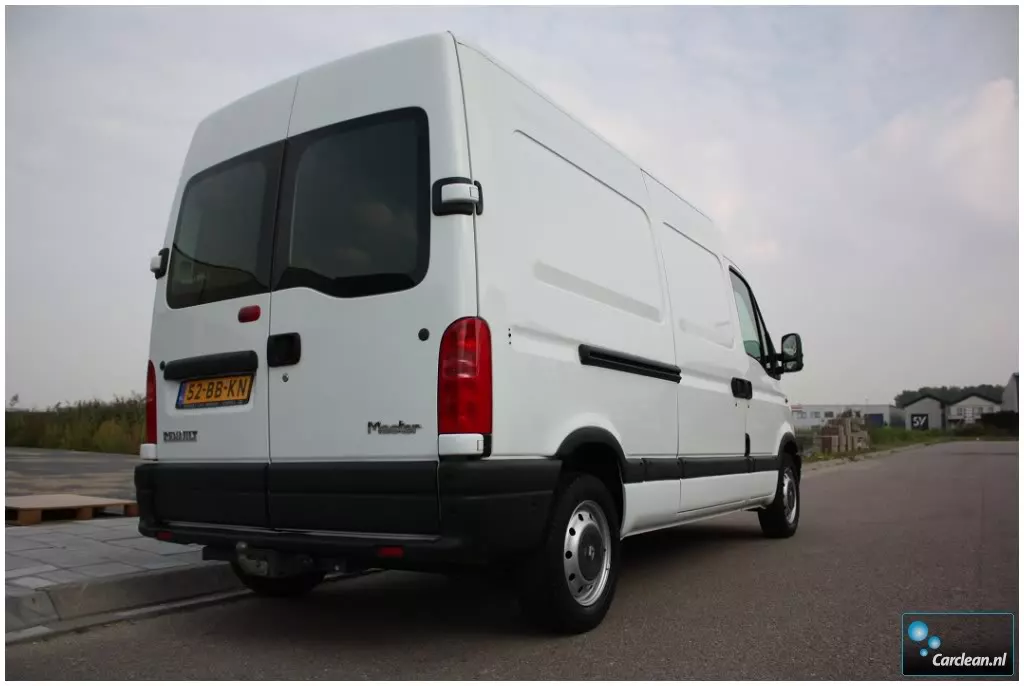 renaultmaster55.webp