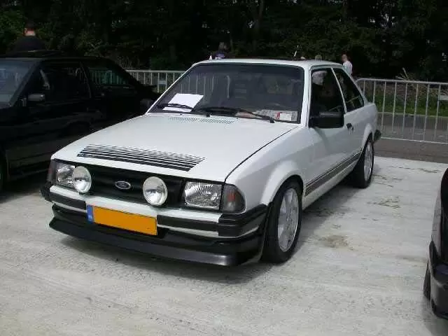 rs1600i-a.webp