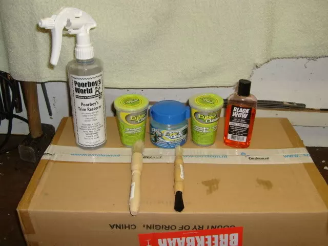 S7300411.webp