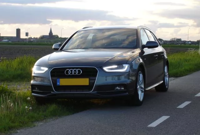 scaled.php?server=843&filename=audi7f.webp