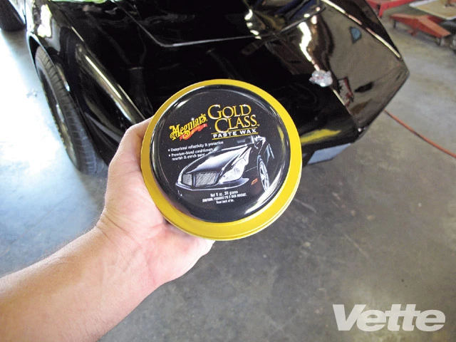 vemp_0910_15_z+1971_chevy_corvette_stingray_project_car+meguiars_paste_wax.webp