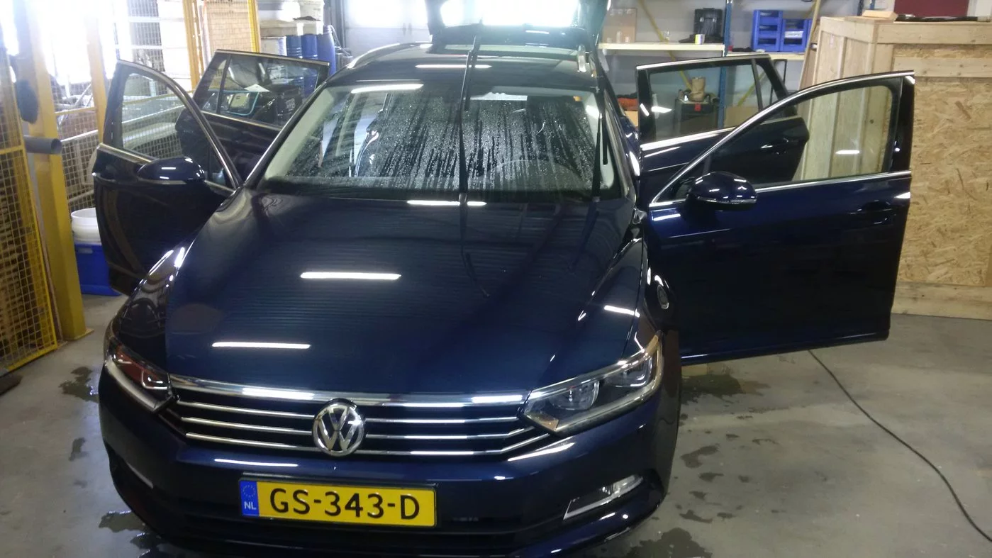 Volkswagen Passat 2016-03-12-1.webp