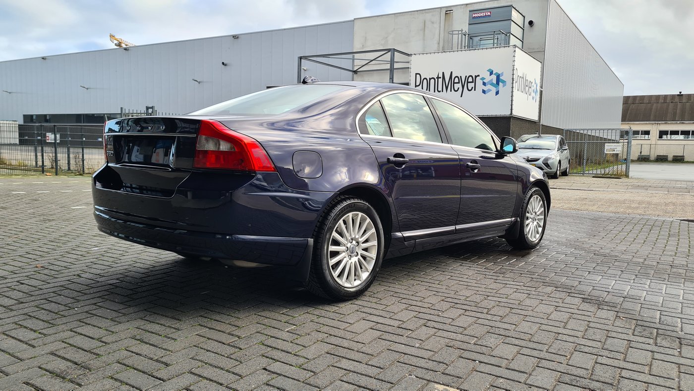 Volvo S80 (107).jpg